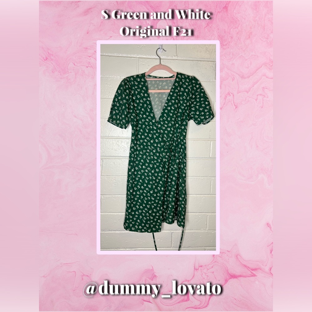 Forever 21 Green and White Mini Dress